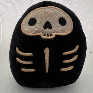 KELLYTOY | Squishmallows Stix the Skeleton mini-plush